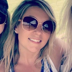 Meet your Posher, Shannon